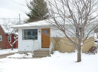 1327 Hillcrest Ave NW, Grand Rapids, MI 49504
