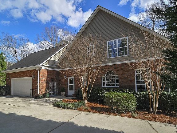 2nd image of 177 Char Oak Dr