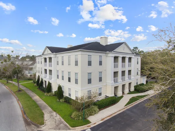 221 Longview Ave APT 303, Celebration, FL 34747