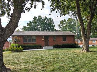 1303 NE 69th Ter, Gladstone, MO 64118