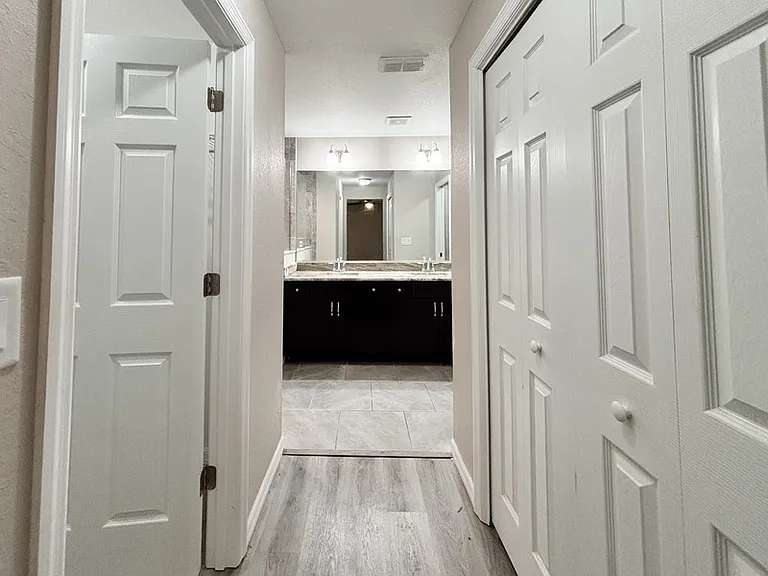 9892 SW 189th Cir — Photo 15