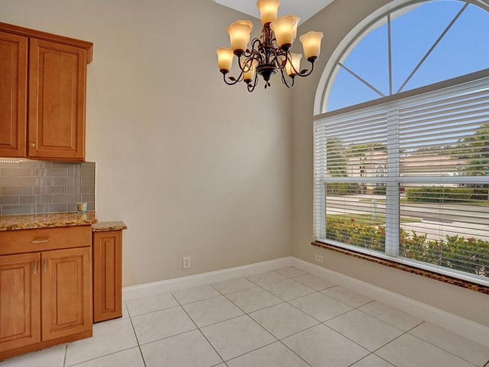 1st image of 16658 La Mesa Dr