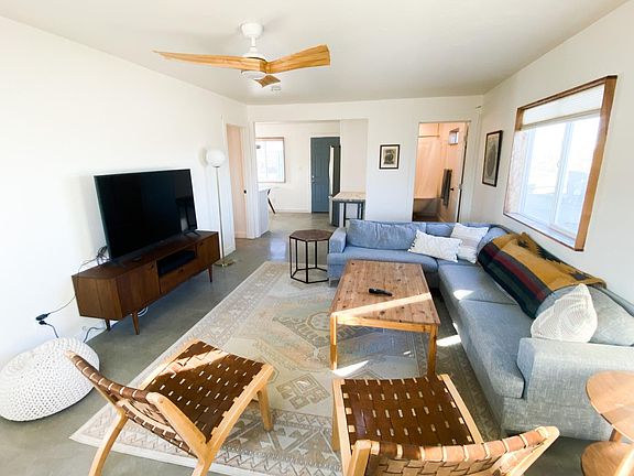 3rd image of 55860 Luna Vista Ln