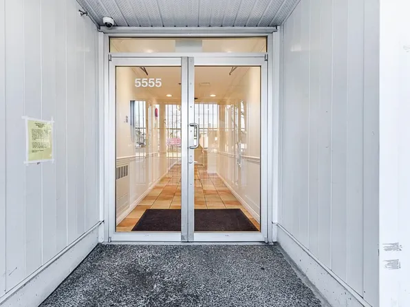 5555 Victoria Dr #232, Vancouver, BC V5P 4Y3