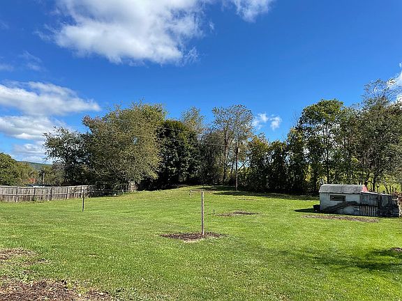 4th image of 1671 Mount Tabor Rd