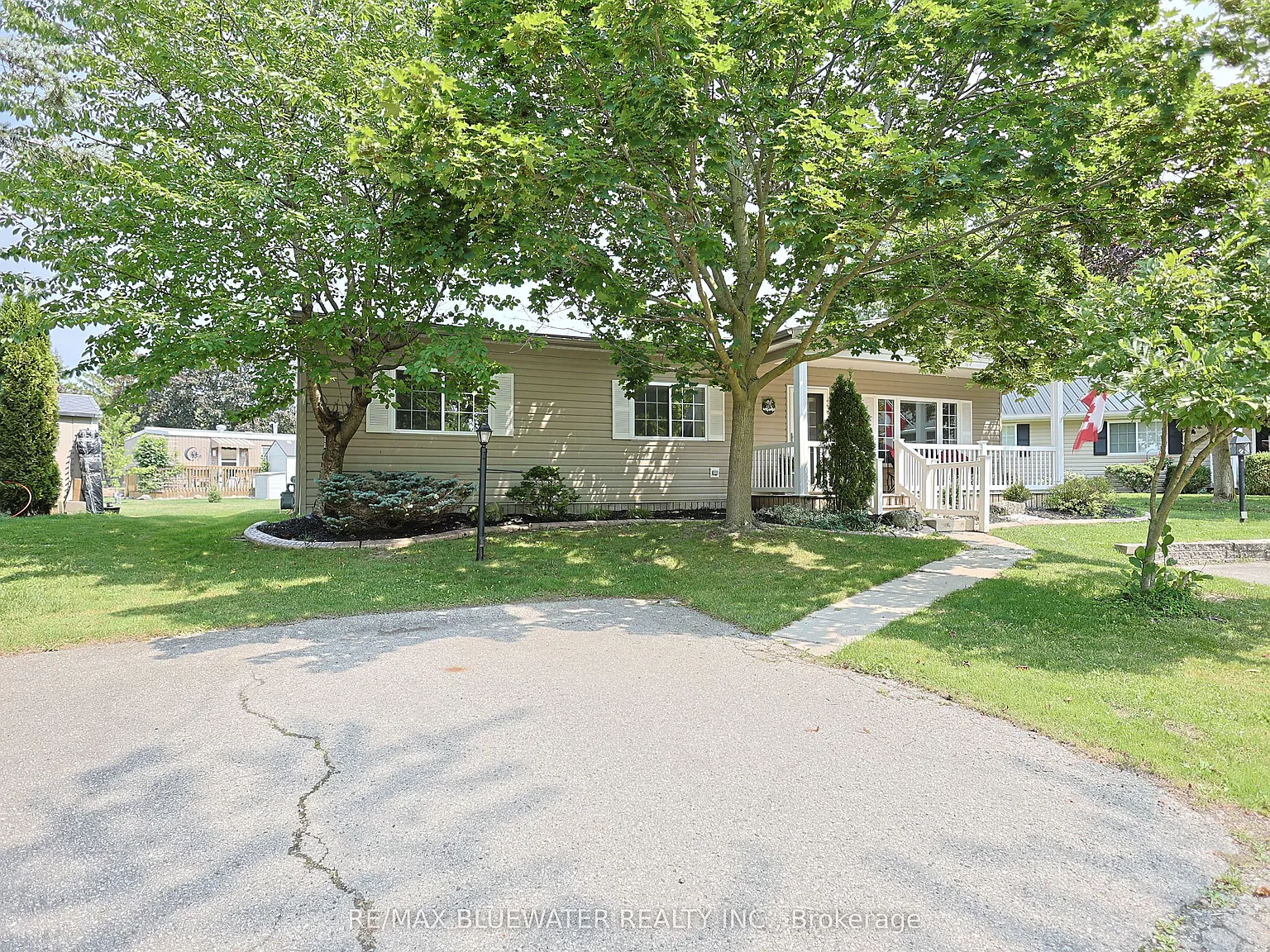 2 bed, $2,200 — Photo 4