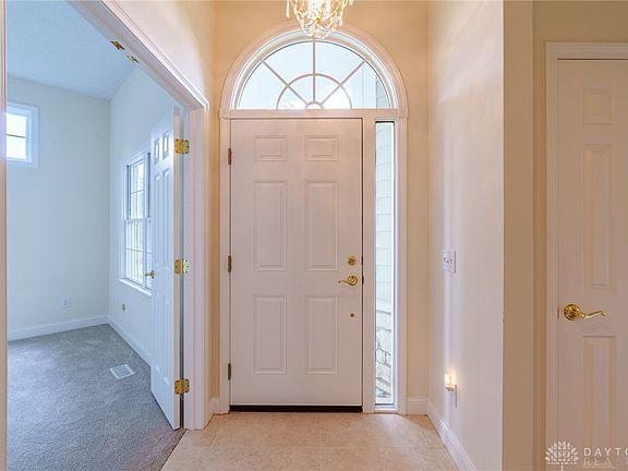 3rd image of 7445 Forest Creek Dr