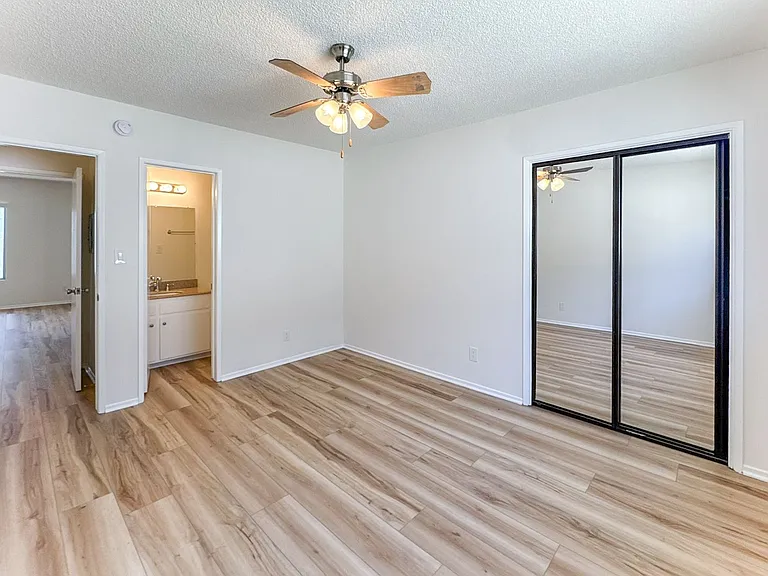 4051 Mclaughlin Ave — Photo 8