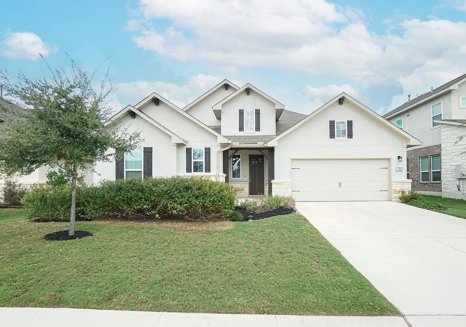 Single-story living in Boerne's Esperanza community! — Photo 1