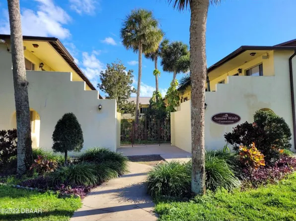 400 Oakridge Blvd APT 4, Daytona Beach, FL 32118