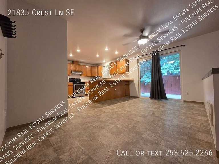 21835 Crest Ln SE — Photo 7
