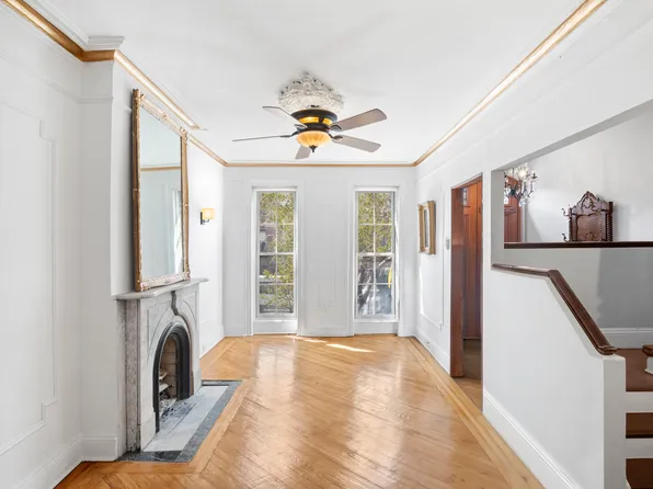 457 Warren Street image 2 of 15