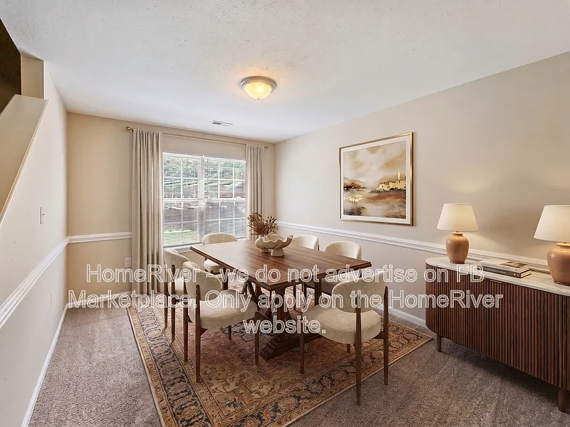 4 bed, 2.5 bath, 2072 sqft, $2,245 — Photo 3