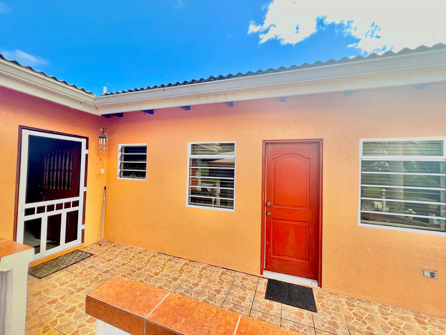 2 bed, $3,200 — Photo 3