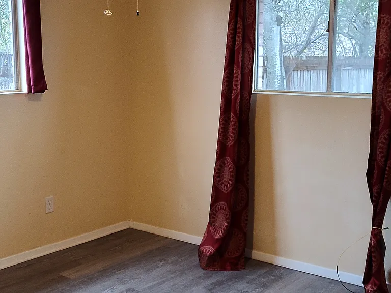 1008 Northcliff Dr — Photo 10