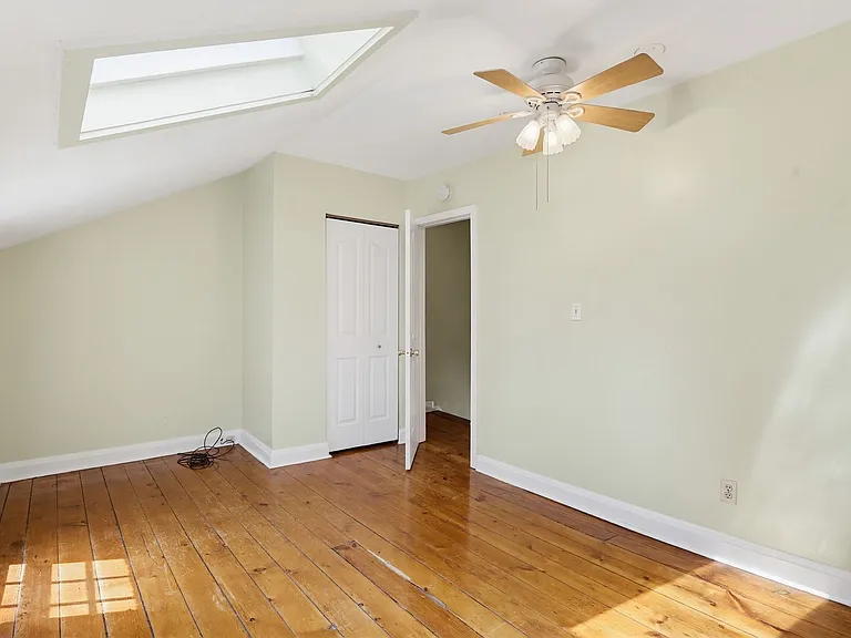 947 Oella Ave — Photo 11