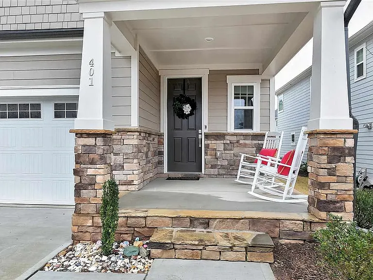 401 Ivy Arbor Way — Photo 3