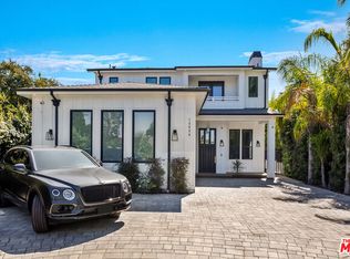 15020 Greenleaf St, Sherman Oaks, CA 91403