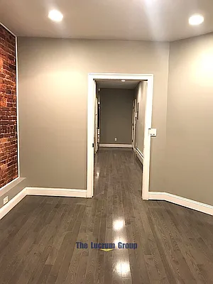 Rented by Lucrum Group | media 13