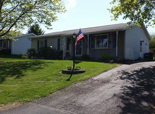 124 Kuhns Ln, State College, PA 16801
