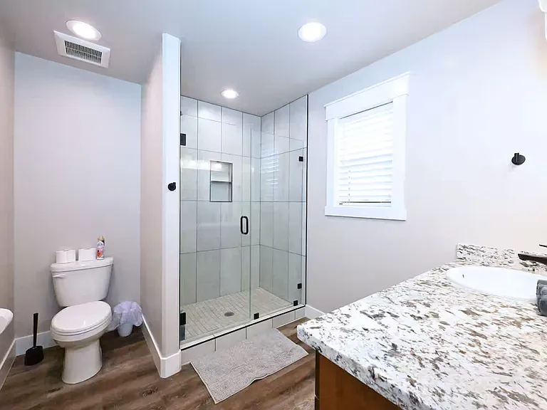 525 N 4th St #2 — Photo 13