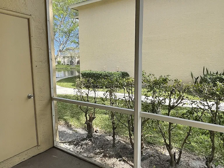 661 Cypress Lake Blvd #I20 — Photo 16