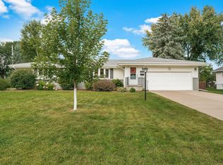 1305 Unity Ave N, Golden Valley, MN 55422