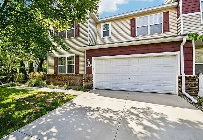 3 bed, 1665 sqft, $2,300 — Photo 2
