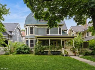 1232 Hinman Ave, Evanston, IL 60202