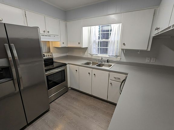 5th image of 106 Harwood St