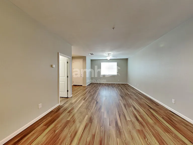 20759 W Maiden Ln — Photo 6