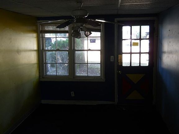 4th image of 18146 Westland Ave