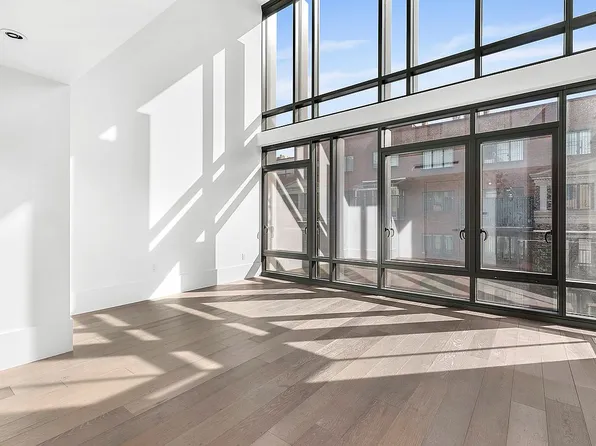 429 Kent Ave #D720, Brooklyn, NY 11249