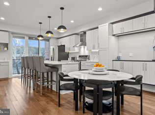 4445 River Ridge Ct, Philadelphia, PA 19129