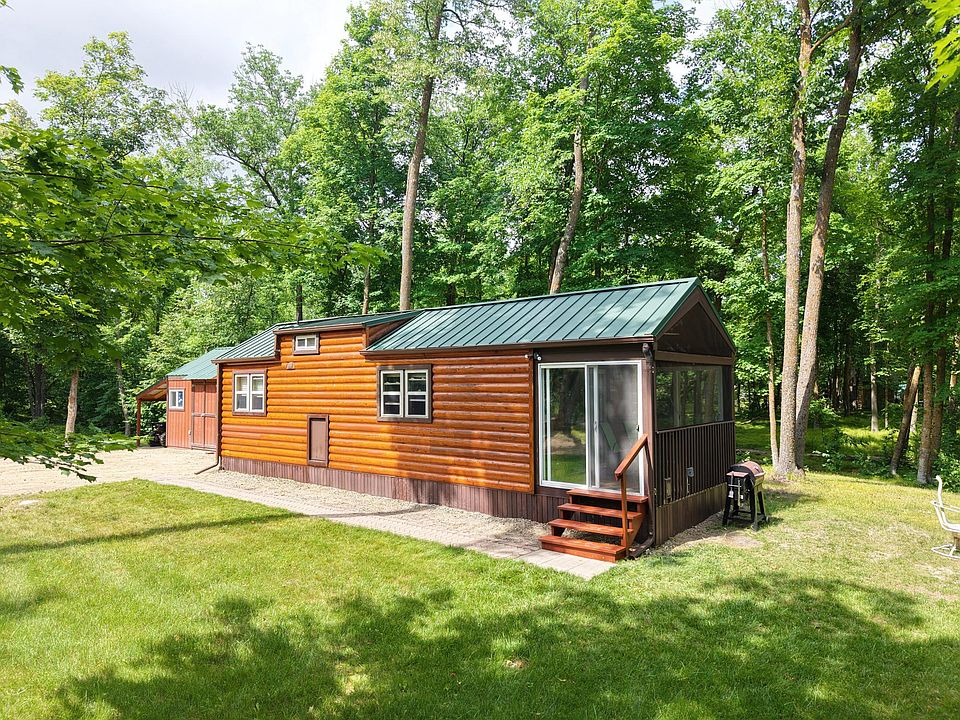 1st image of 47260 Schoolhouse Dr