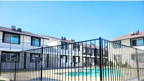 Las Ventanas Apartments Photo 1