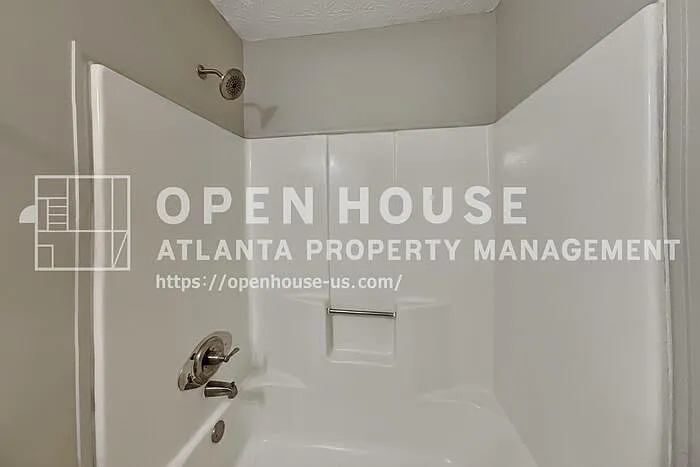 1707 Hickory Grove Trl NW — Photo 16