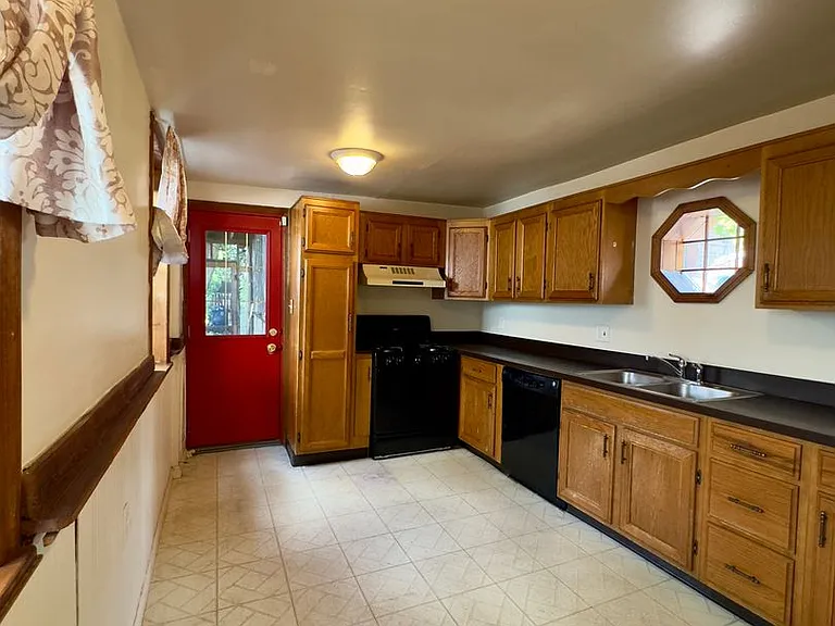 331 S Ann St — Photo 11