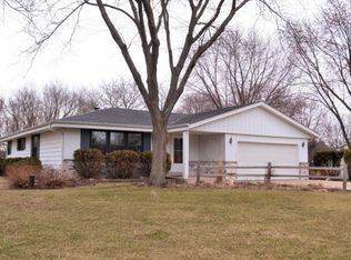 N8W31930 Cobblestone Ct, Delafield, WI 53018