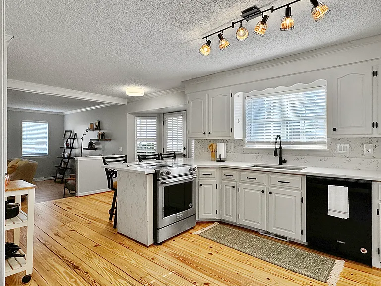 7900 Elderberry Cir — Photo 5
