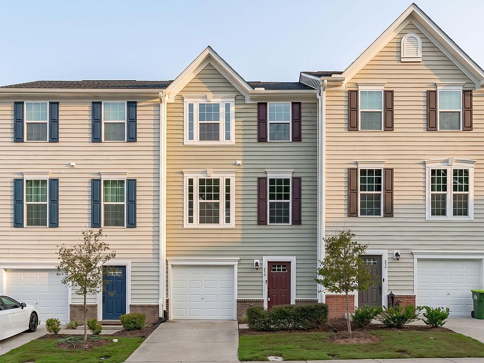 1st image of 856 Romeria Dr