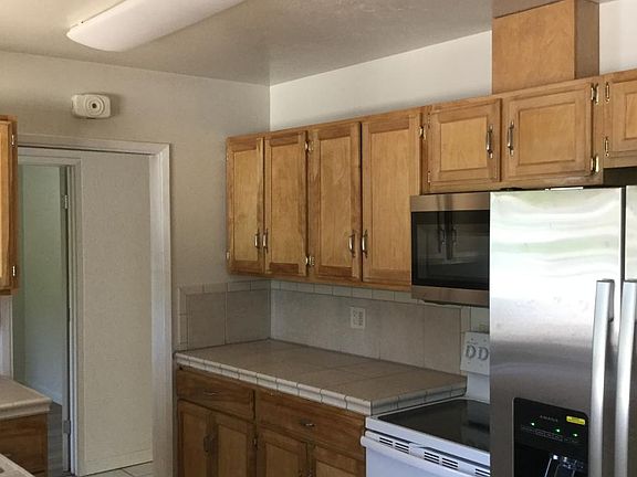 4th image of 1471 Princeton Dr