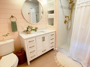 35 Massachusetts Ave, Old Orchard Beach, ME 04064