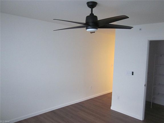 5th image of 15100 Lenox Dr #400