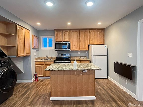 3rd image of 4383 Callan Blvd #B