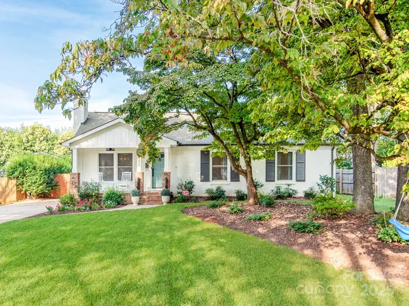 5226 Milford Rd, Charlotte, NC 28210