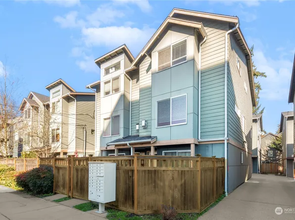 928 N 96th Street, Seattle, WA 98103