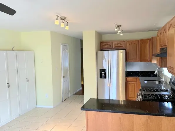 187 Colon Ave Floor 2, Staten Island, NY 10308