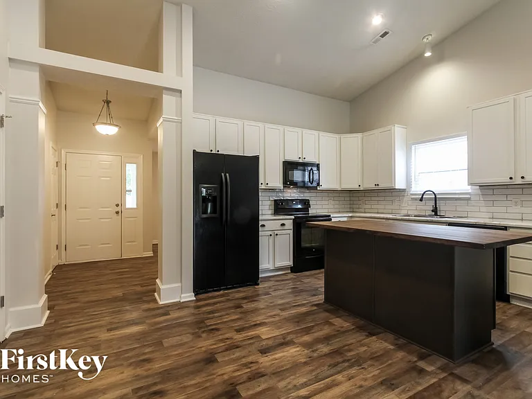 6575 Enclave Blvd — Photo 6