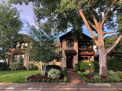 3300 S Bellaire St, Denver, CO, 80222